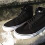 got some new @VANS_66  @vansbmx66 shoes in the mail today. Laced up to do some riding later today! Looking so clean!
