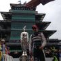 Just checked what pics I took yesterday pre race, Held my phone out and snapped this by mistake. Congrats @TonyKanaan 