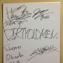 @Dirty_Old_Men 最高に楽しいライブでした♪(≧▽≦)サインは家宝にしたいと思います(*^^*)