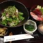本日からの〜気まぐれランチは『冷しゃぶサラダうどん＆ミニ海鮮丼』小鉢・お新香付き850円です。
皆様お待ちしております（＾ω＾）