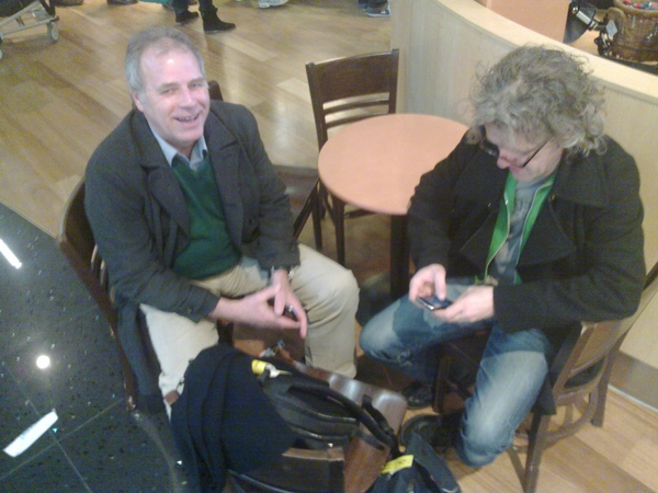 Bumped into @stekel and @gerarddielessen at Schiphol Airport #mwc10