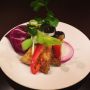 本日の気まぐれランチは
『サメと鶏の唐揚げ 野菜添え
おろしポン酢風味』小鉢・お新香・味噌汁・ご飯物付き820円です。
皆様お待ちしております(^-^)/