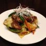 本日の気まぐれランチは
『豚バラ軟骨と春キャベツの甘味噌炒め』
味噌汁・お新香・小鉢・ご飯付き780円です。
皆様お待ちしております。