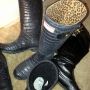@TheRealSpaceBoy mine are trè official lol! I see you want a pic